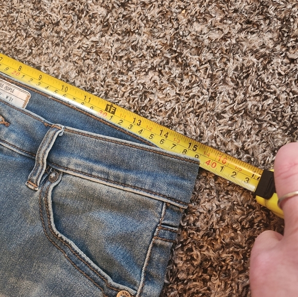 Free People Roller Crop Skinny Jeans Size 31/12 Medium Wash - Picture 15 of 16